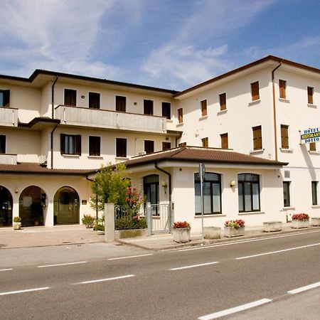 Hotel Ristorante Dotto Varago Exterior foto